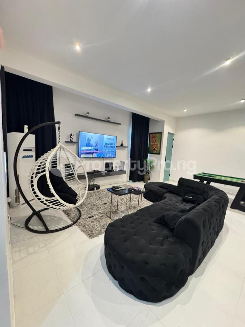 2 bedroom House for rent Ikate Lekki Lagos
