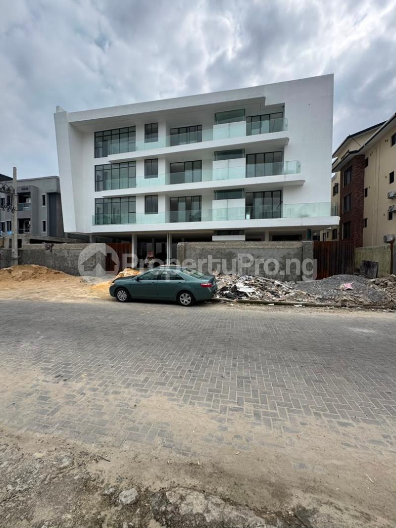 2 bedroom Flat / Apartment for sale Lekki Phase 1 Lekki Lagos