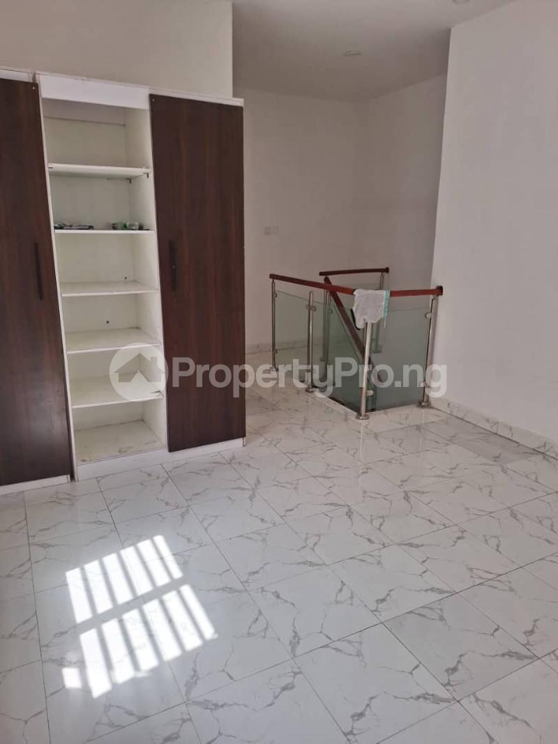 2 bedroom Flat / Apartment for rent  Ologolo Lekki Lagos