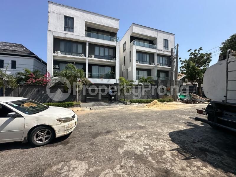 2 bedroom House for rent Lekki Phase 1 Lekki Lagos