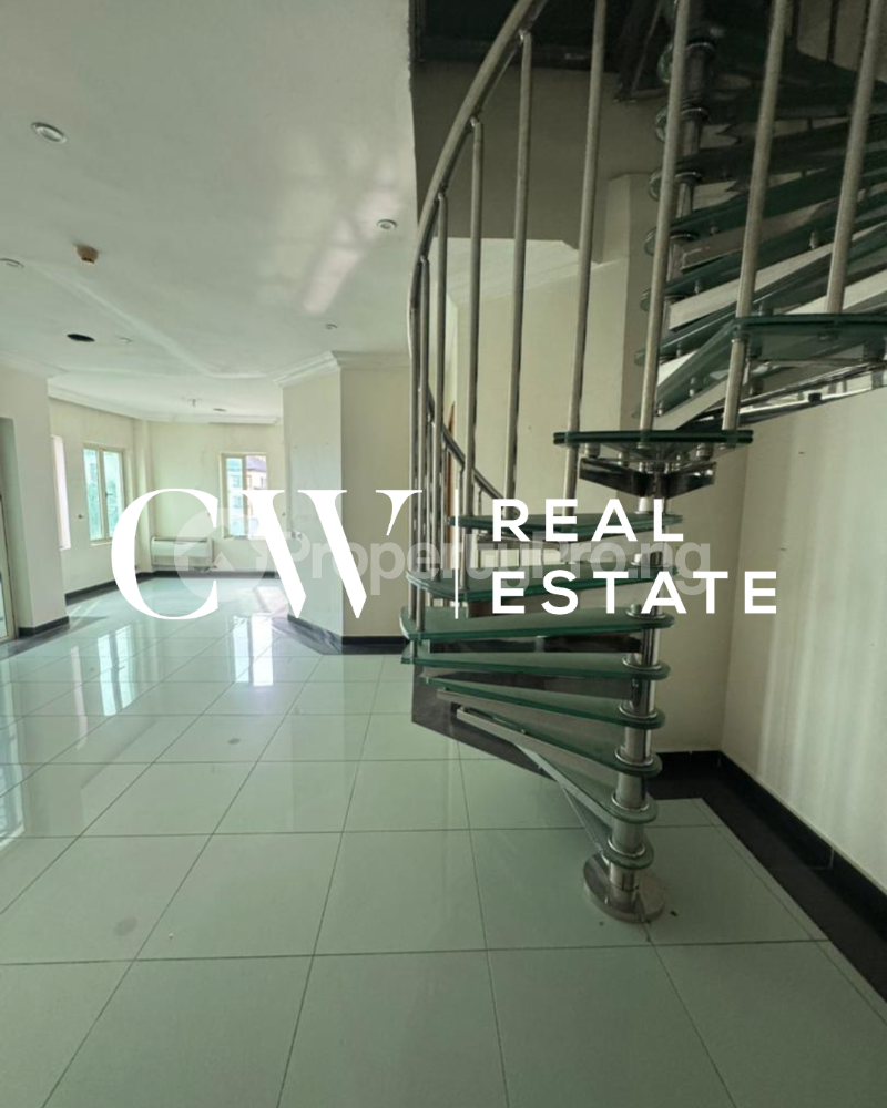 2 bedroom House for rent ONIRU Victoria Island Lagos