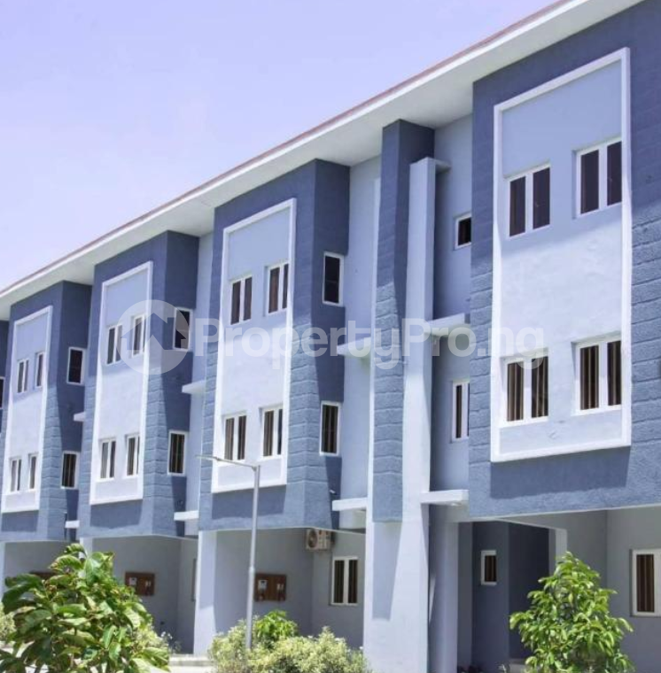 2 bedroom House for rent Off Alpha Beach, New Road Igbo-efon Lekki Lagos