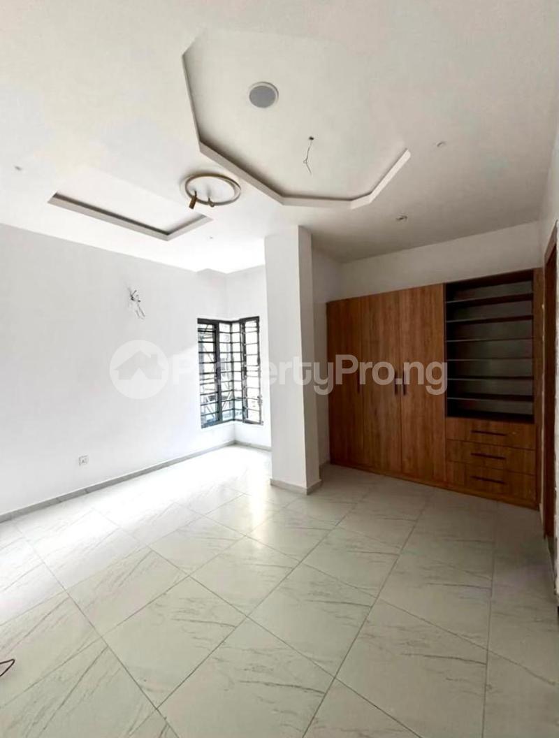 2 bedroom House for rent Ikate Lekki Lagos