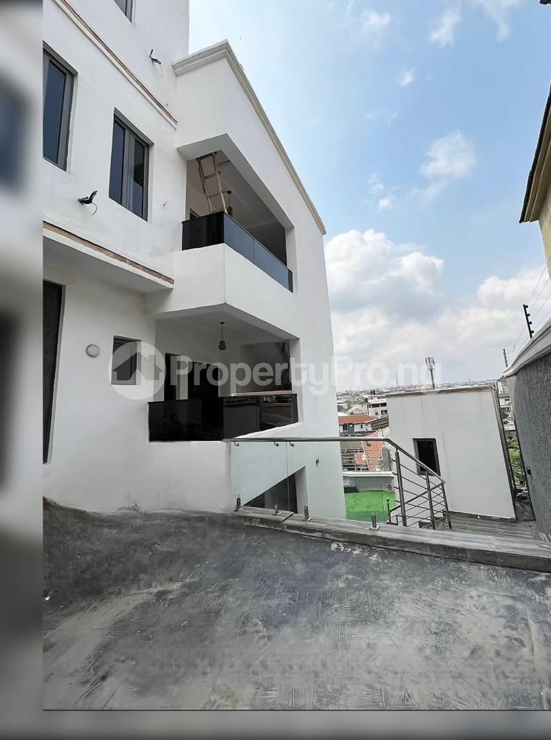 2 bedroom House for sale Ogudu GRA Ogudu Lagos