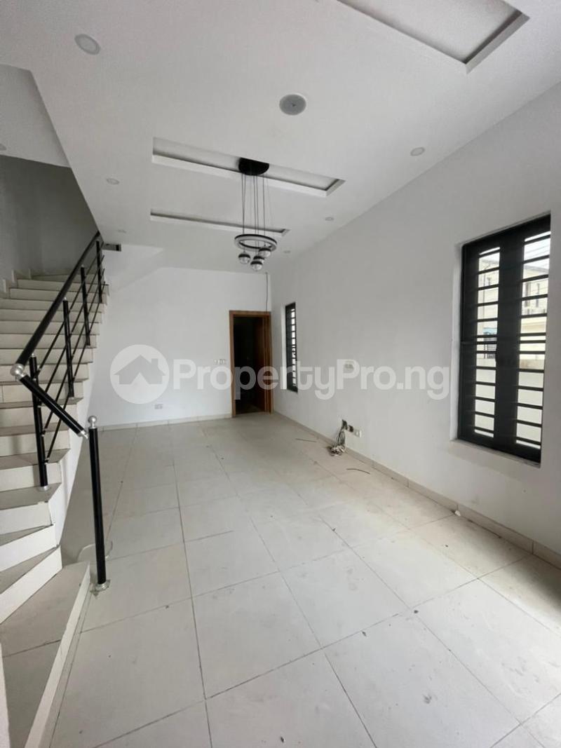 2 bedroom House for rent Lekky County Ikota Lekki Lagos