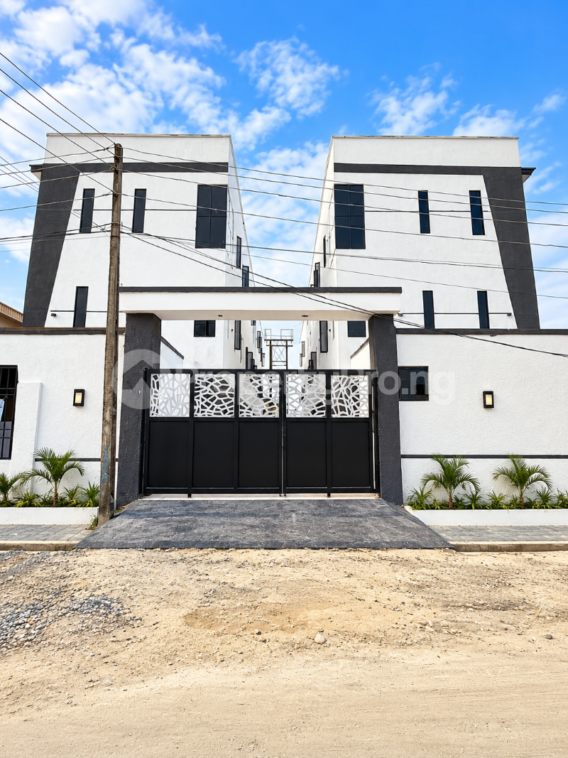 2 bedroom House for sale Lekki Lagos