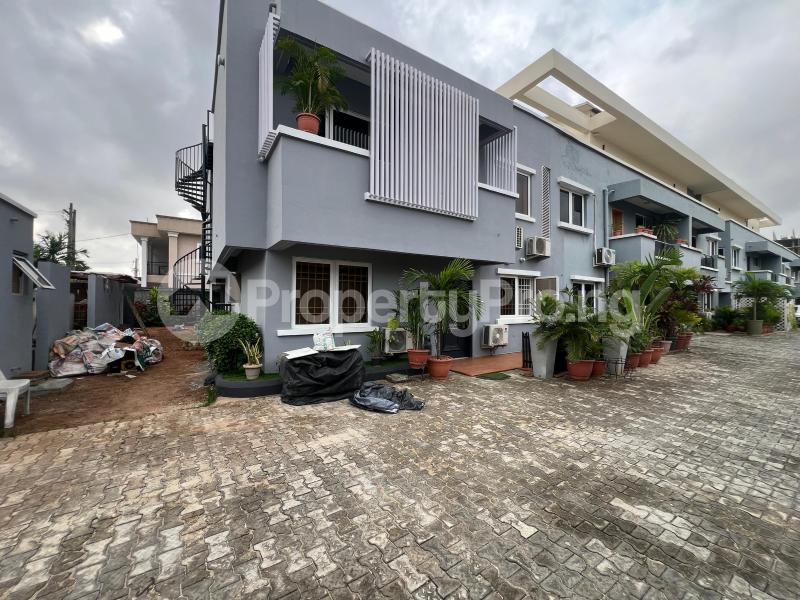 2 bedroom House for rent Ikoyi Lagos