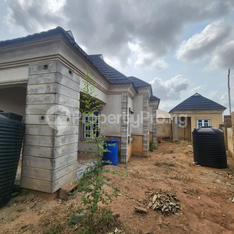 2 bedroom House for sale Near Taska Filling Station Off Akala Express Way Akala Express Ibadan Oyo