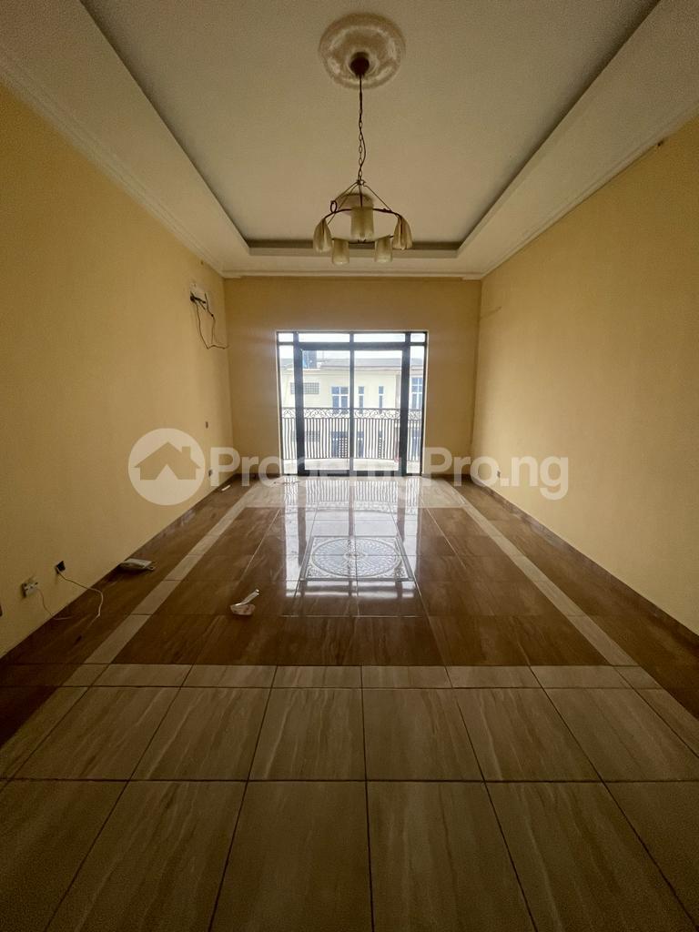 2 bedroom Flat / Apartment for rent ONIRU Victoria Island Lagos