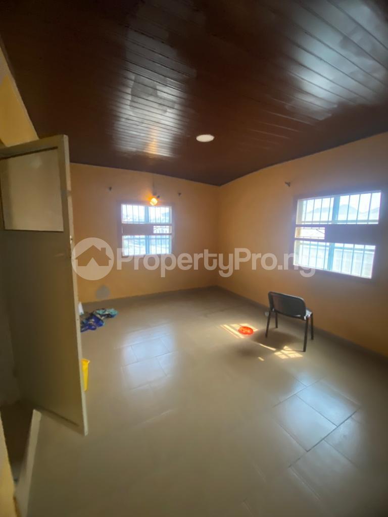 2 bedroom Flat / Apartment for rent Akoka Yaba Lagos