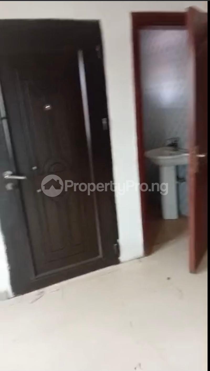 2 bedroom House for rent Eputu,2 Minutes Away From The Express Eputu Ibeju-Lekki Lagos