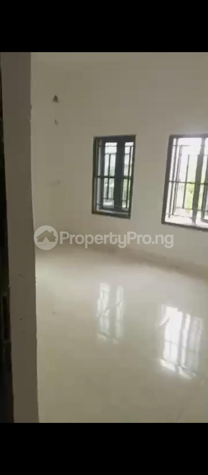 2 bedroom House for rent Lugbe Aco Axis Lugbe Abuja