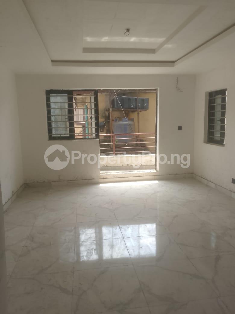 2 bedroom Flat / Apartment for rent Surulere Lagos