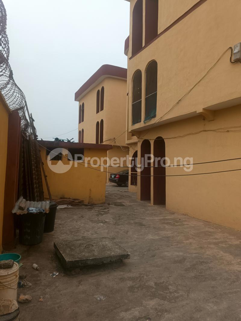 3 bedroom House for sale Lovely Environment @ Saabo, Via Grammer School Area, Ojodu Berger Berger Ojodu Lagos - 13