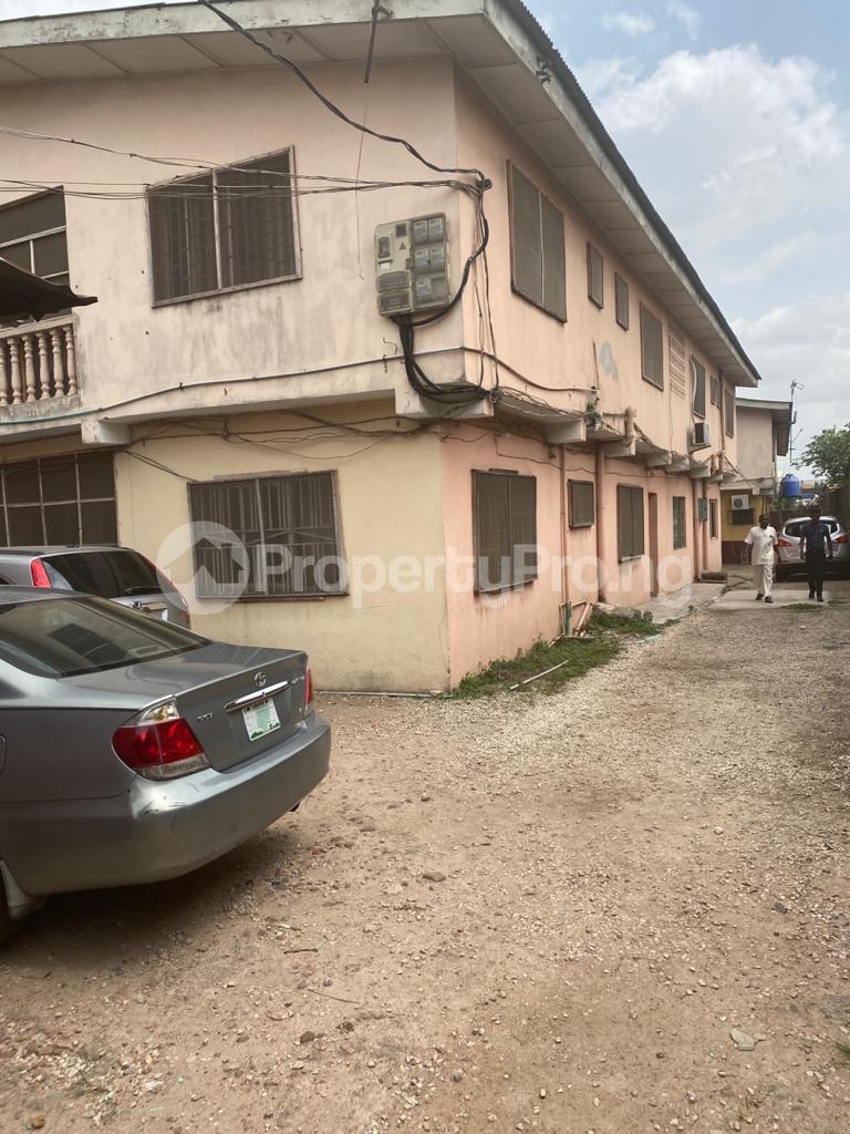 3 bedroom House for sale Hakeem Balogun Street, Alausa Ikeja Lagos