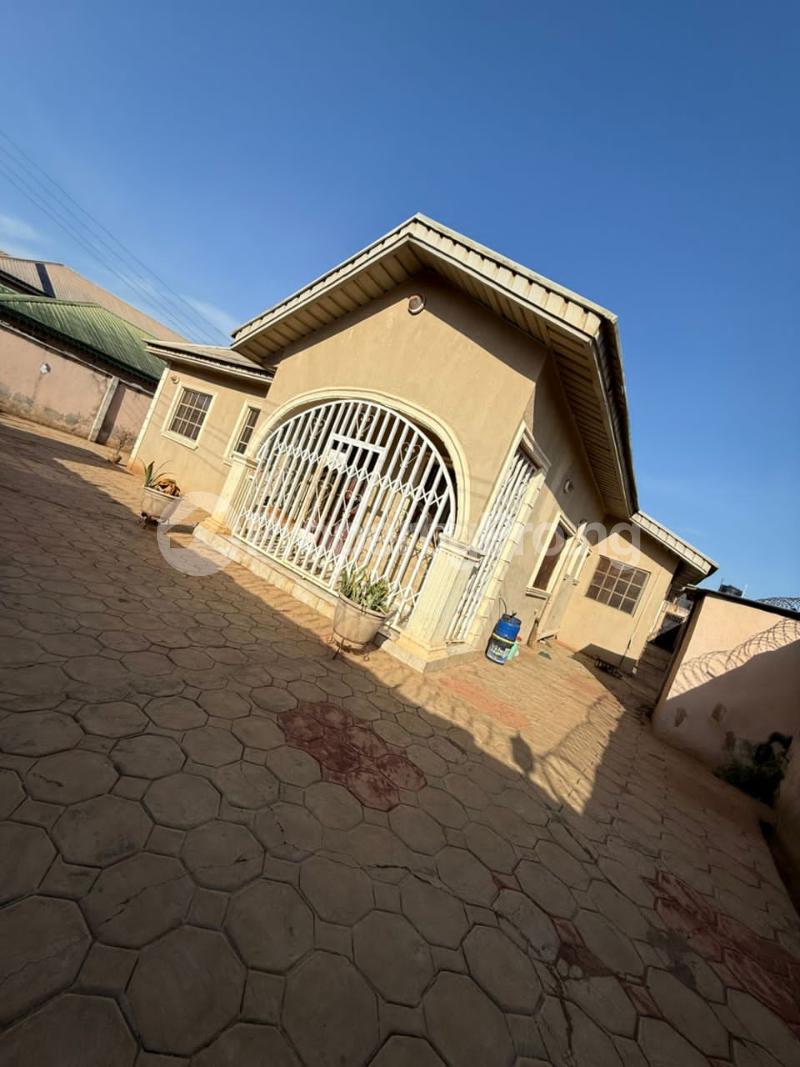 2 bedroom House for sale Off Isefun Road Ayobo Ipaja Lagos