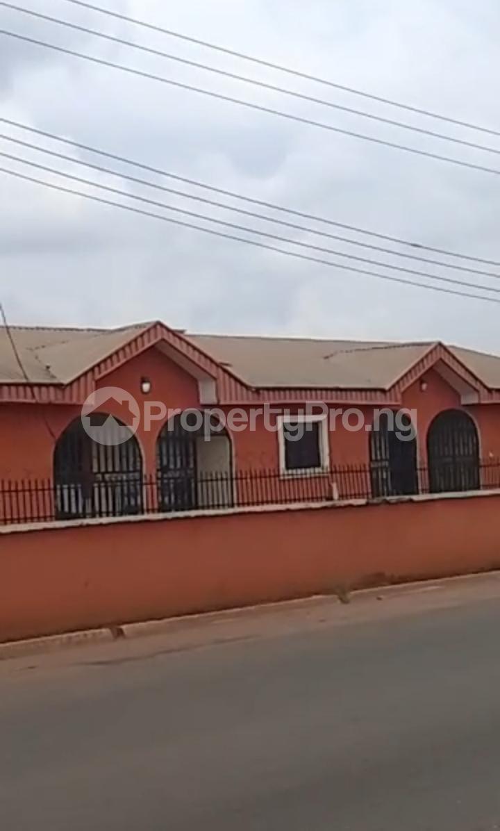 House for sale Off New Lagos Rd Central Edo