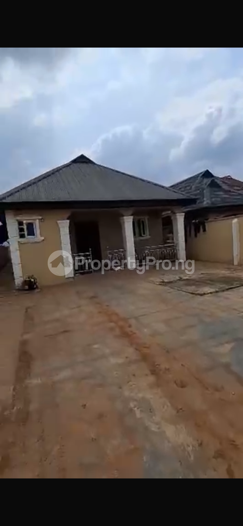 House for sale Golden Spoon, Olorunshola Ayobo Ipaja Lagos