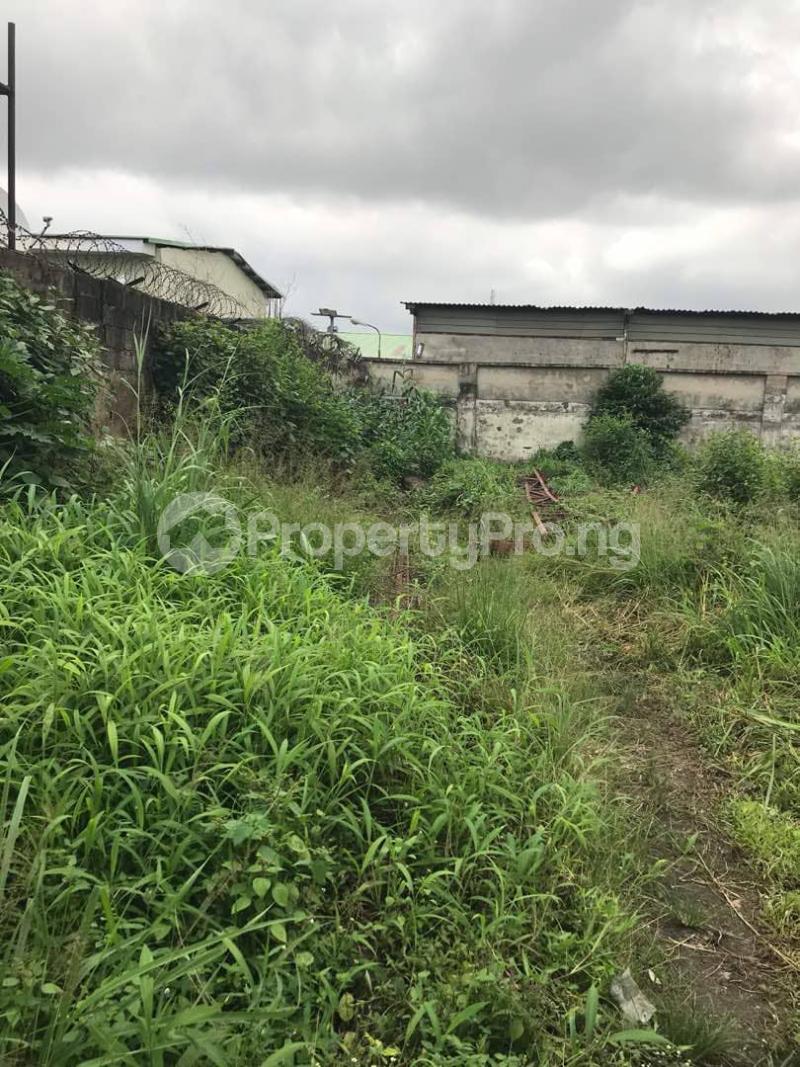 Commercial Property for sale ... Lekki Lagos