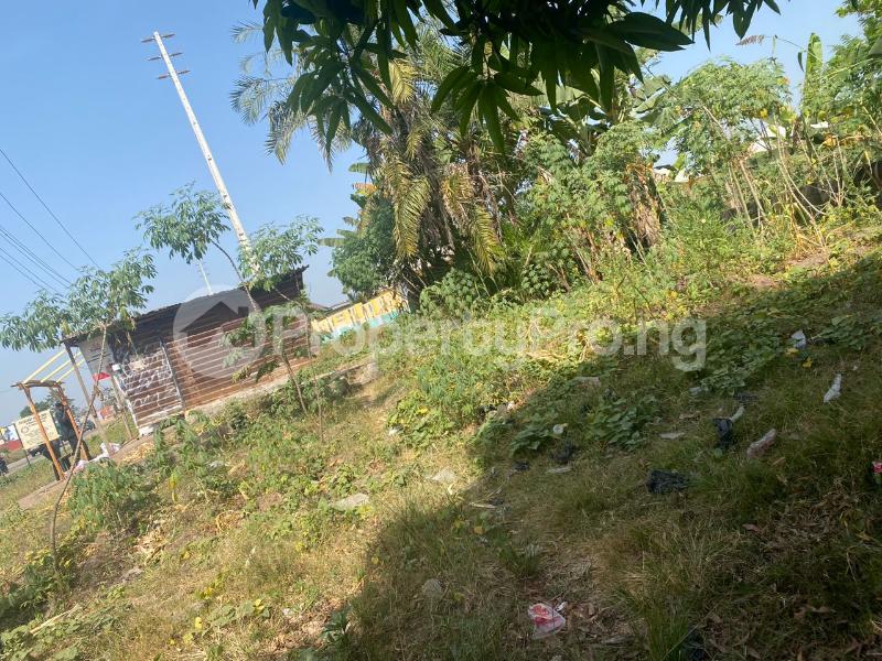 Land for sale Owo Express Road Akure Ondo