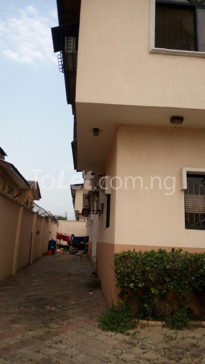 1 bedroom Flat / Apartment for rent Kola Amodu Street Magodo GRA Phase 2 Kosofe/Ikosi Lagos