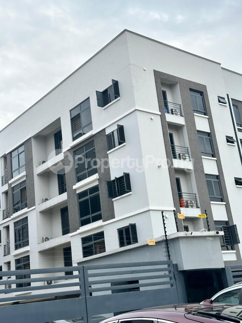 3 bedroom Flat / Apartment for sale Estate Yaba Lagos - 0