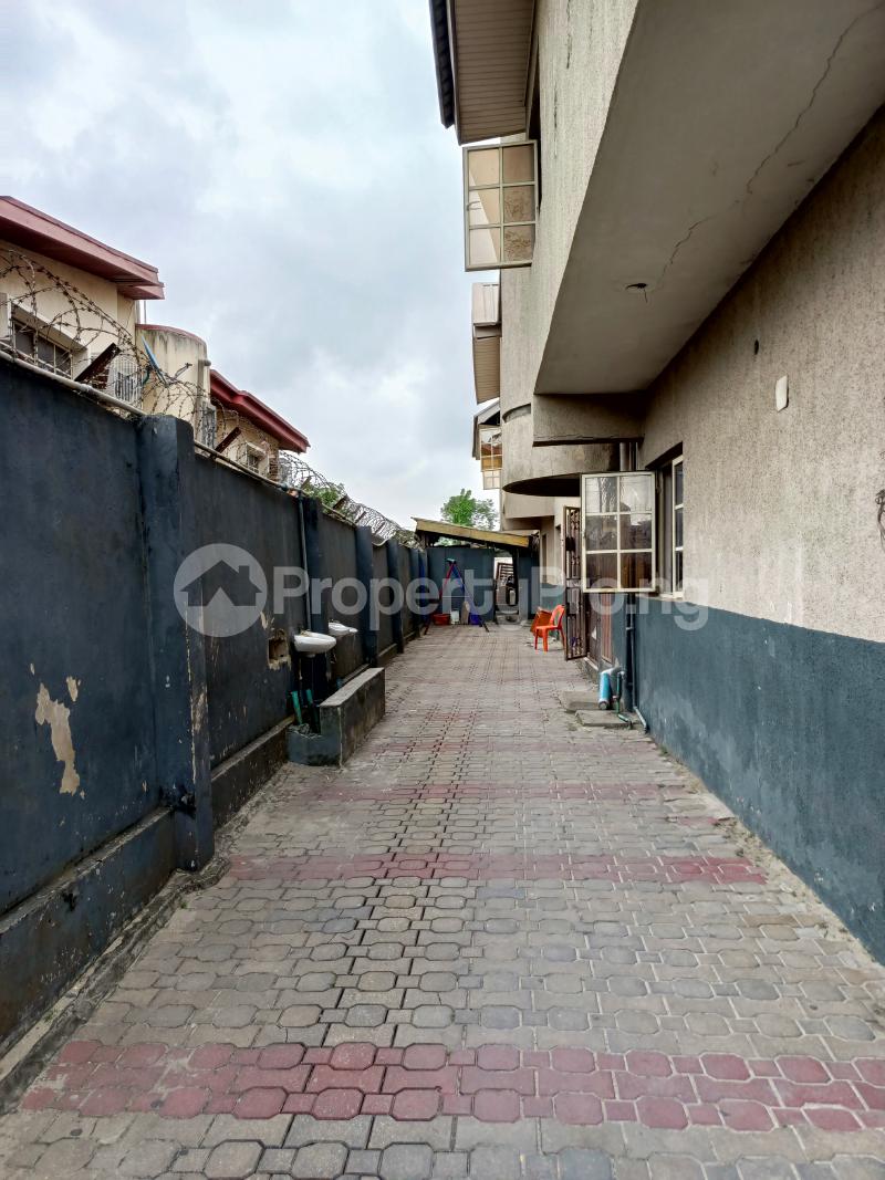 10 bedroom House for sale Marshy Hill Estate Ado Ajah Lagos