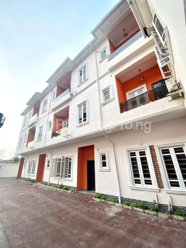 4 bedroom House for sale Ologolo Lekki Lagos