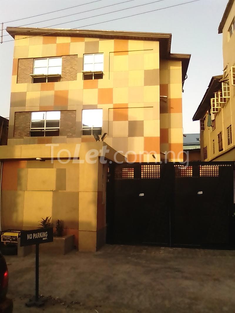 1 bedroom Flat / Apartment for rent Yaba Yaba Lagos