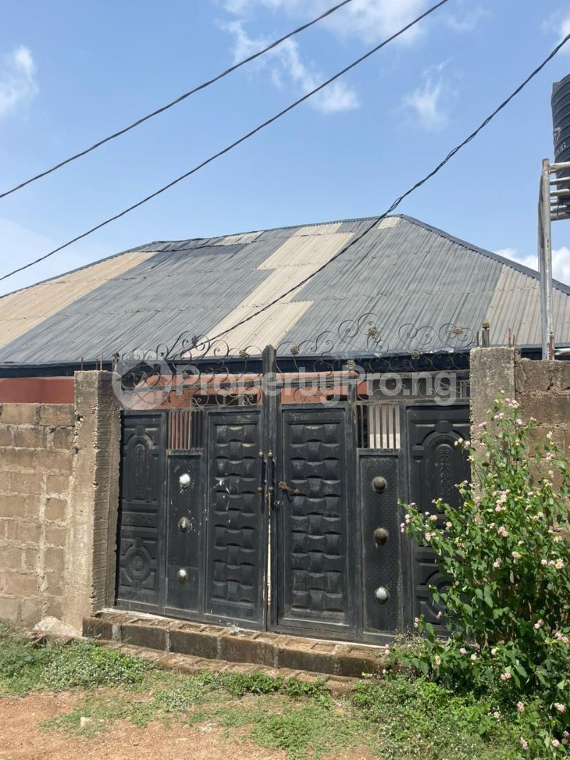 2 bedroom House for sale Elewuro Akobo Ibadan Oyo