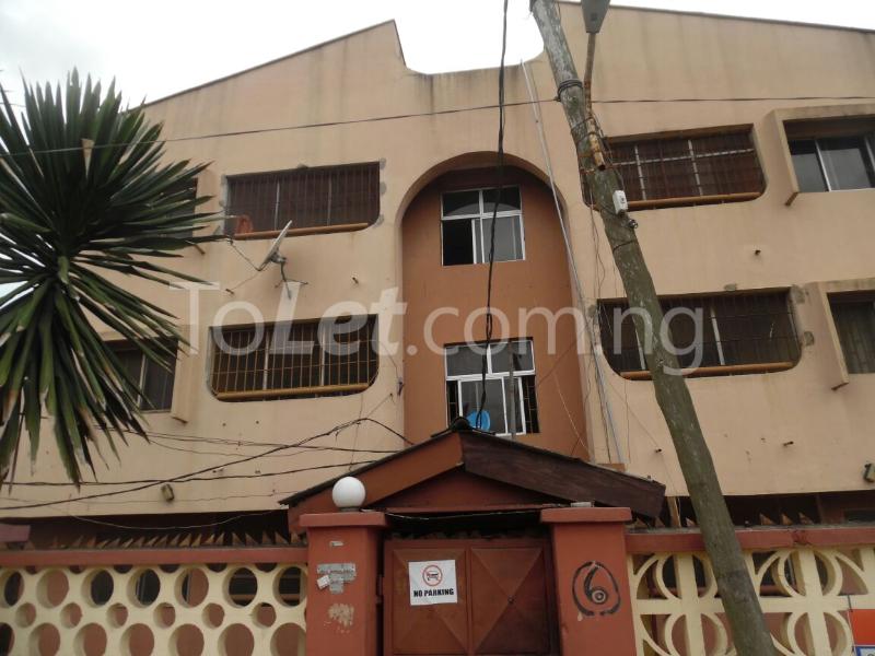 3 bedroom Flat / Apartment for rent No 6 Ajanaku Street, Ikeja Ikeja Lagos