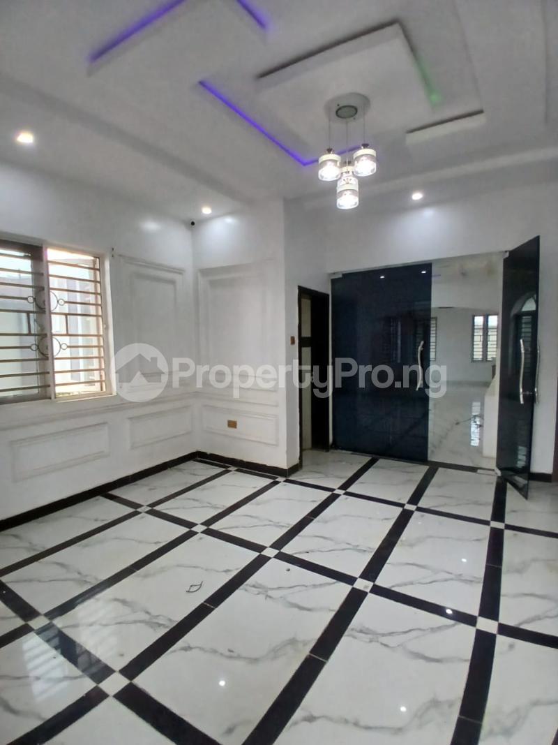4 bedroom House for rent Taska Filling Station, Akala Express Akala Express Ibadan Oyo