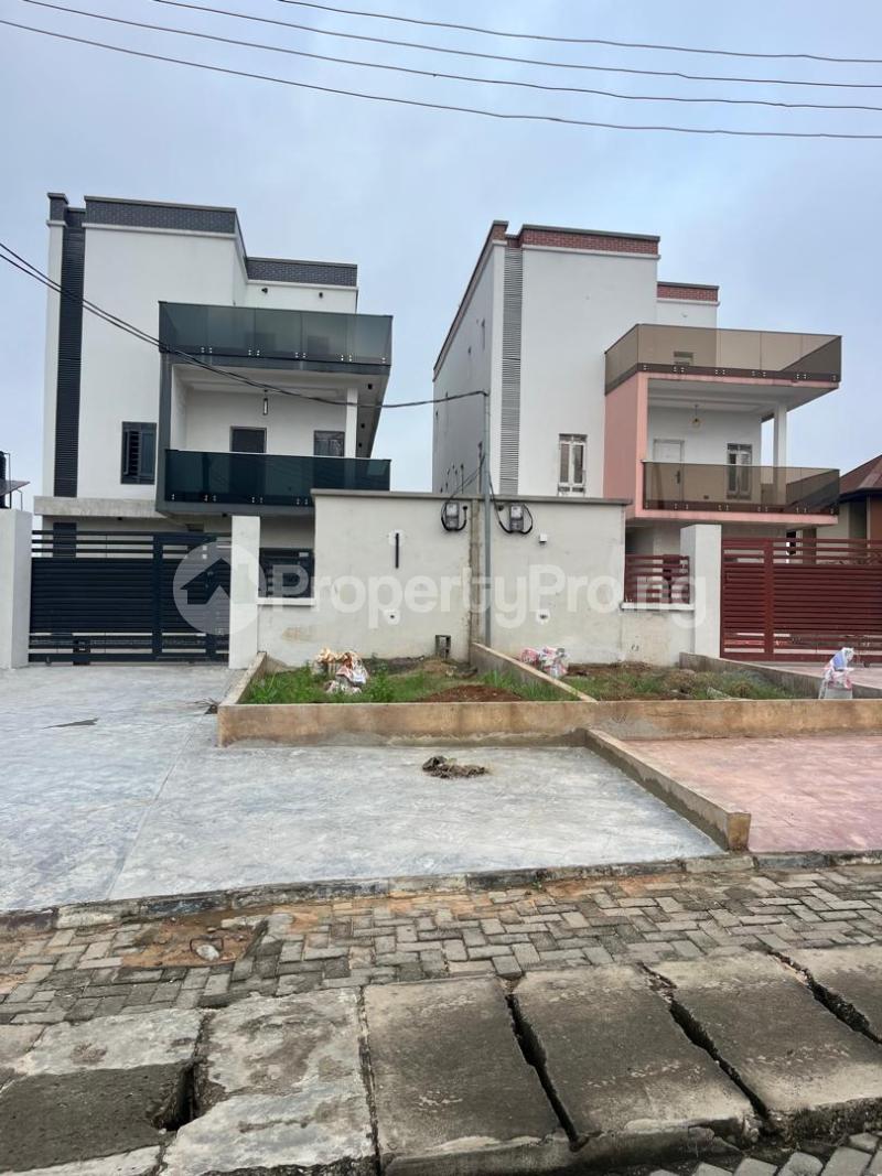 5 bedroom House for sale Omole phase 2 Ojodu Lagos
