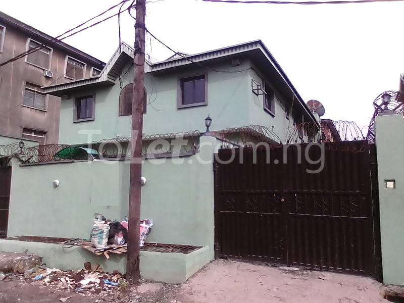 5 bedroom House for rent Yaba Yaba Lagos