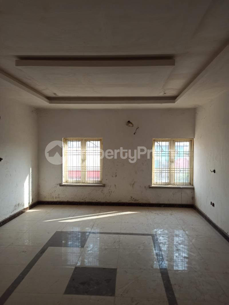 6 bedroom House for sale Gwarinpa Abuja