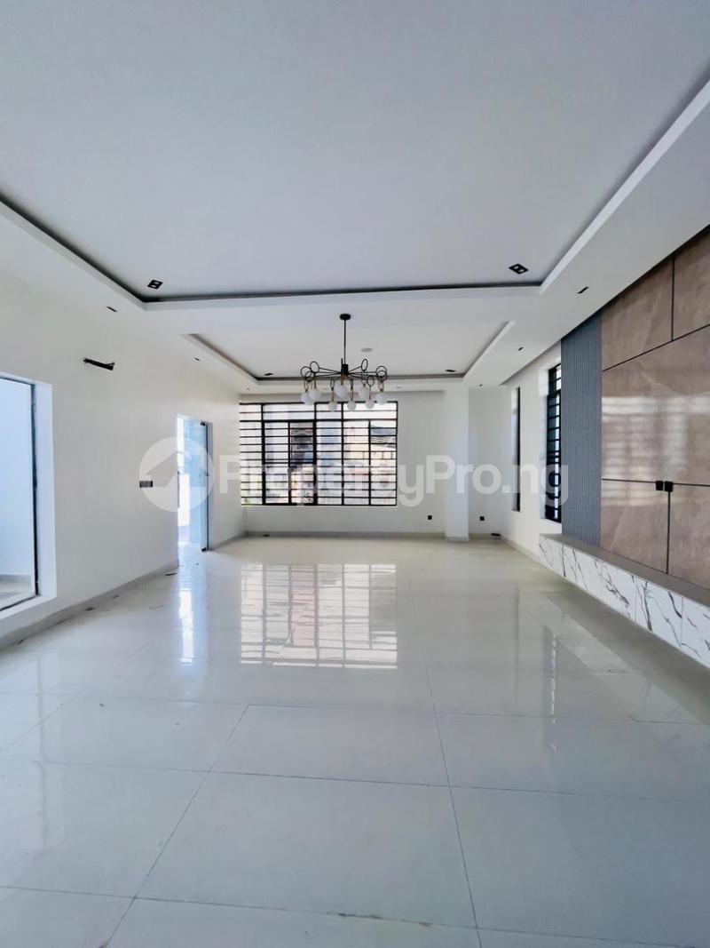 5 bedroom House for rent ONIRU Victoria Island Lagos