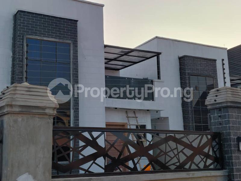 House for sale Emmanuel Est, Ile Tuntun, Nihort Jericho Ibadan Oyo - 3