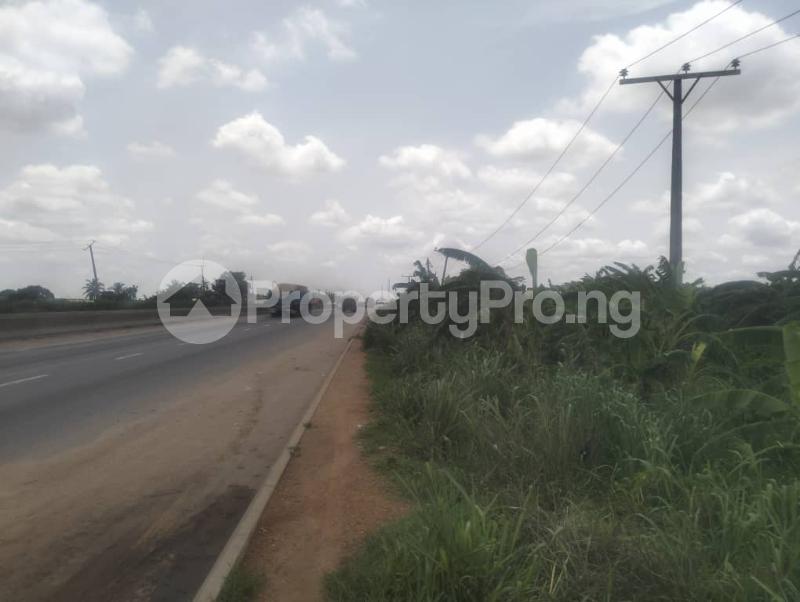 Land for sale Lagos Ibadan Expressway Close To British American Tobacco Ibadan Oyo