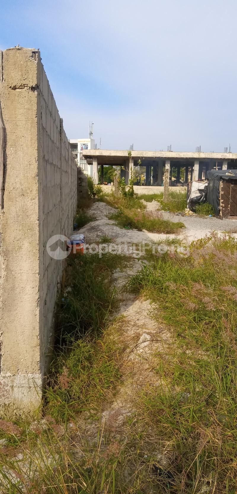 Land for sale Behind Meadow Hall, Along Elegushi Beach Road. Lekki Phase 1 Lekki Lagos