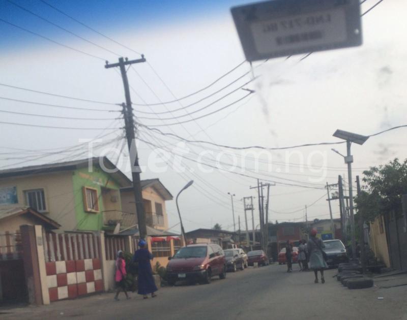 2 bedroom House for rent Falolu Road Surulere Surulere Lagos