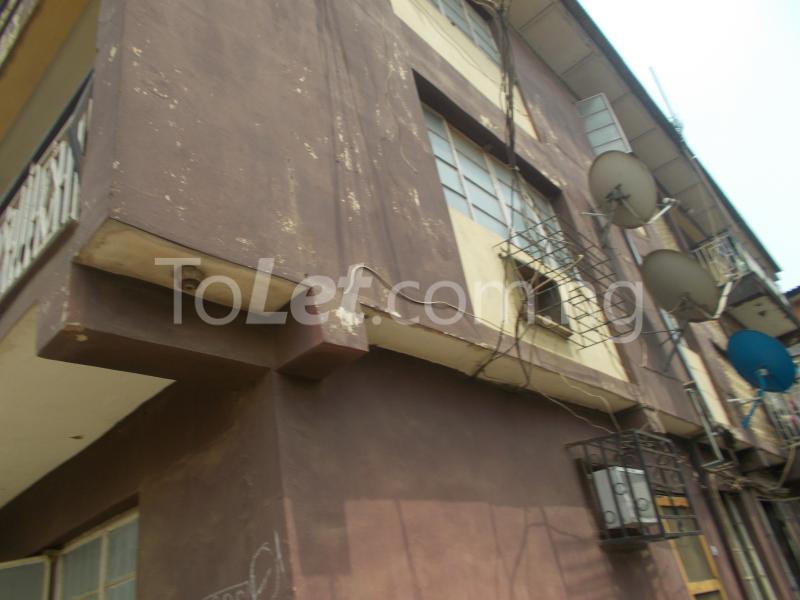 2 bedroom Flat / Apartment for rent Arowojegbe Street. Oshodi Expressway Oshodi Lagos