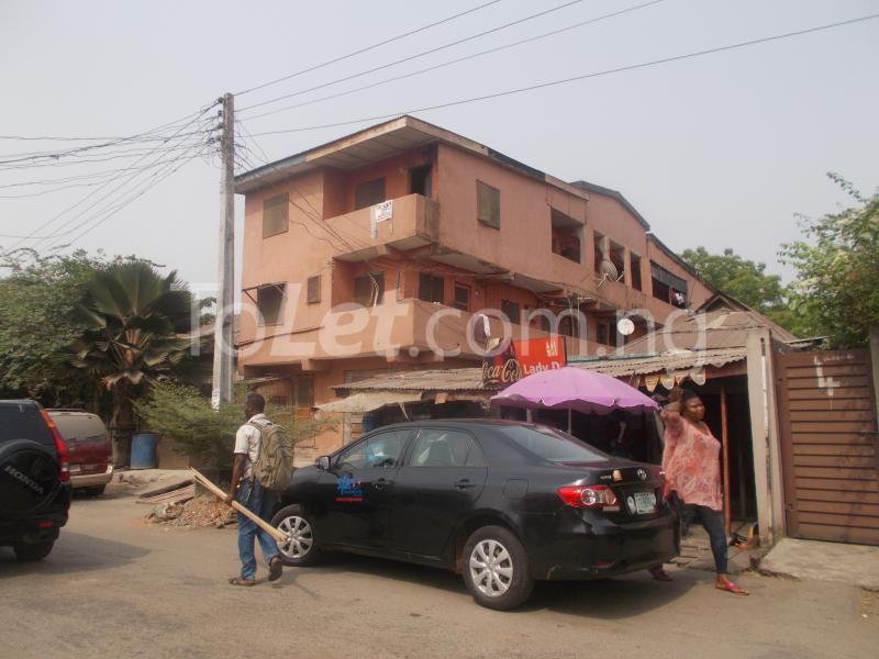 2 bedroom Flat / Apartment for rent Olonode Street Yaba Yaba Lagos - 1