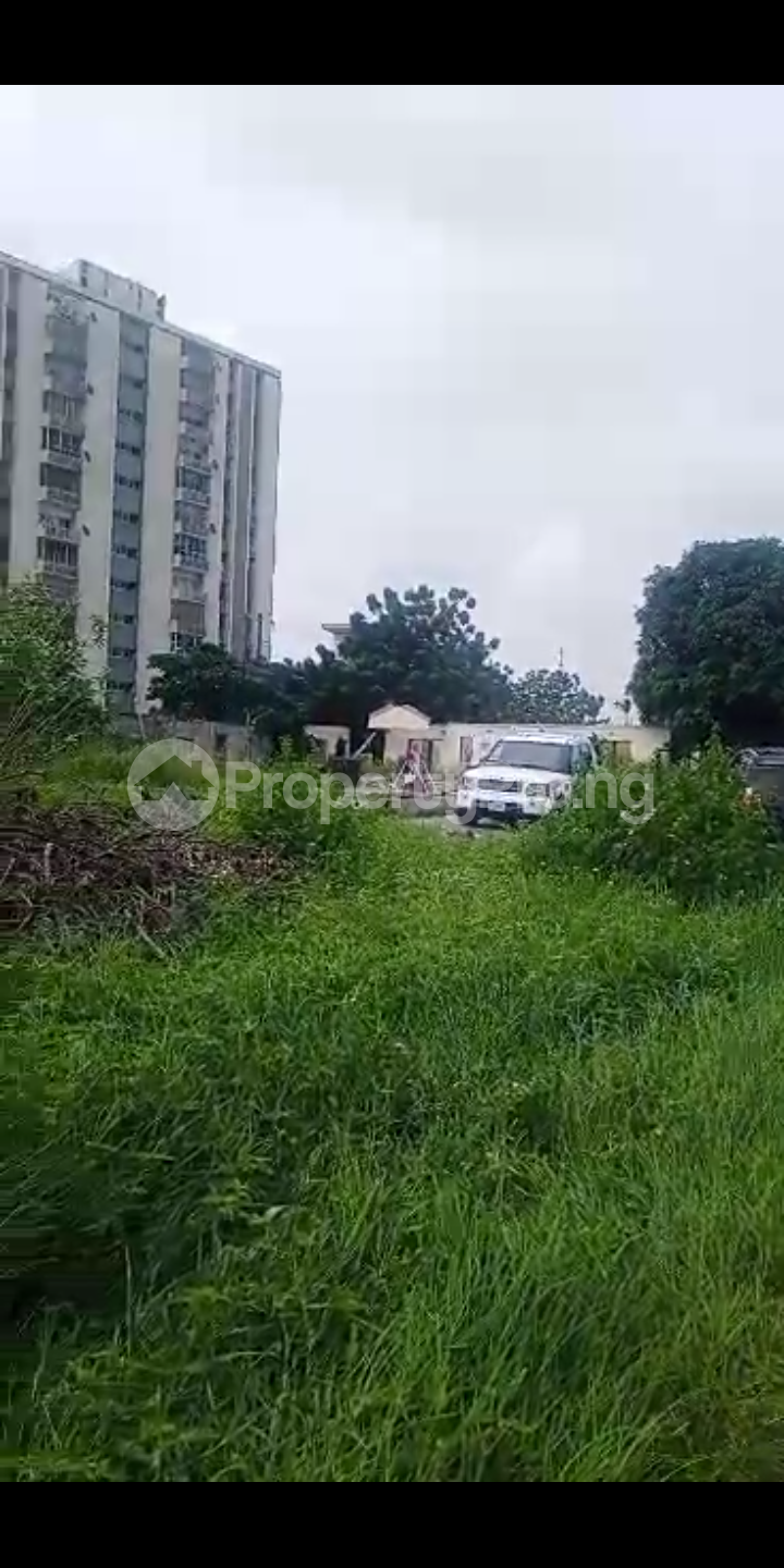 Land for sale At Bishop Oluwole Street Via Ozumba Mbadiwe Victoria Island Lagos - 4