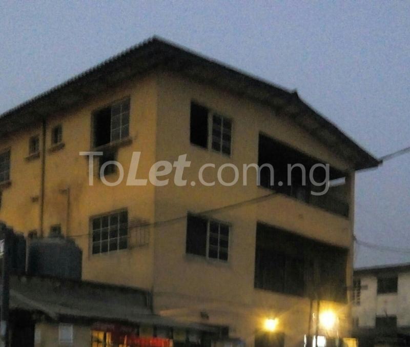 2 bedroom Flat / Apartment for rent Oworo Road Gbagada Gbagada Lagos