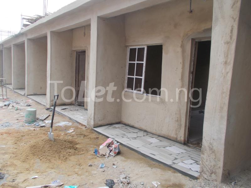 1 bedroom Flat / Apartment for rent Apata Street. Shomolu Shomolu Lagos - 5