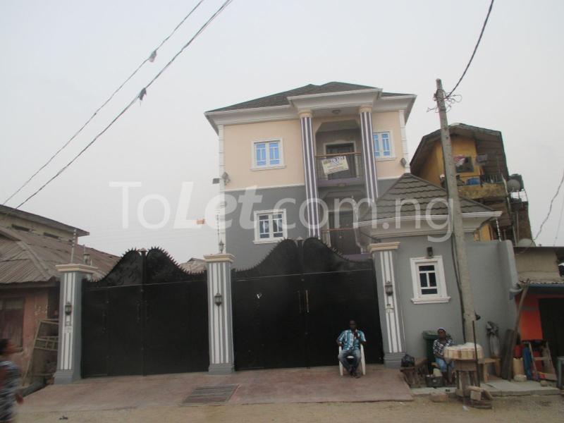 1 bedroom Flat / Apartment for rent Kayode Street, Shomolu Shomolu Lagos - 0