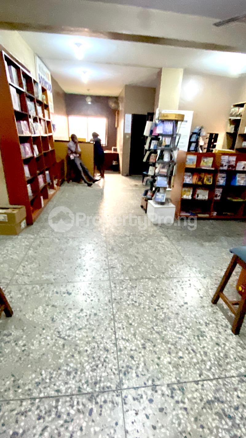 Commercial Property for rent Adeniyi Jones Ikeja Adeniyi Jones Ikeja Lagos - 0