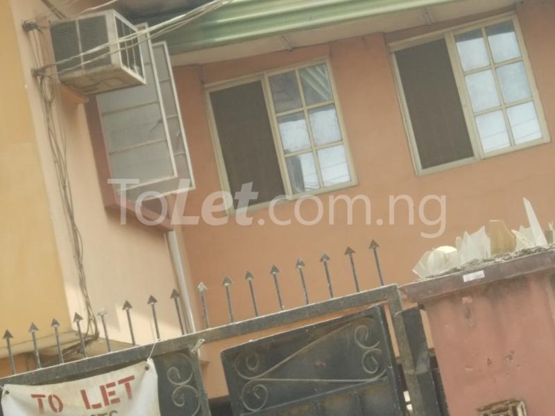 2 bedroom Flat / Apartment for rent No 26 Ajani Akingbogun Street. Alimosho Lagos