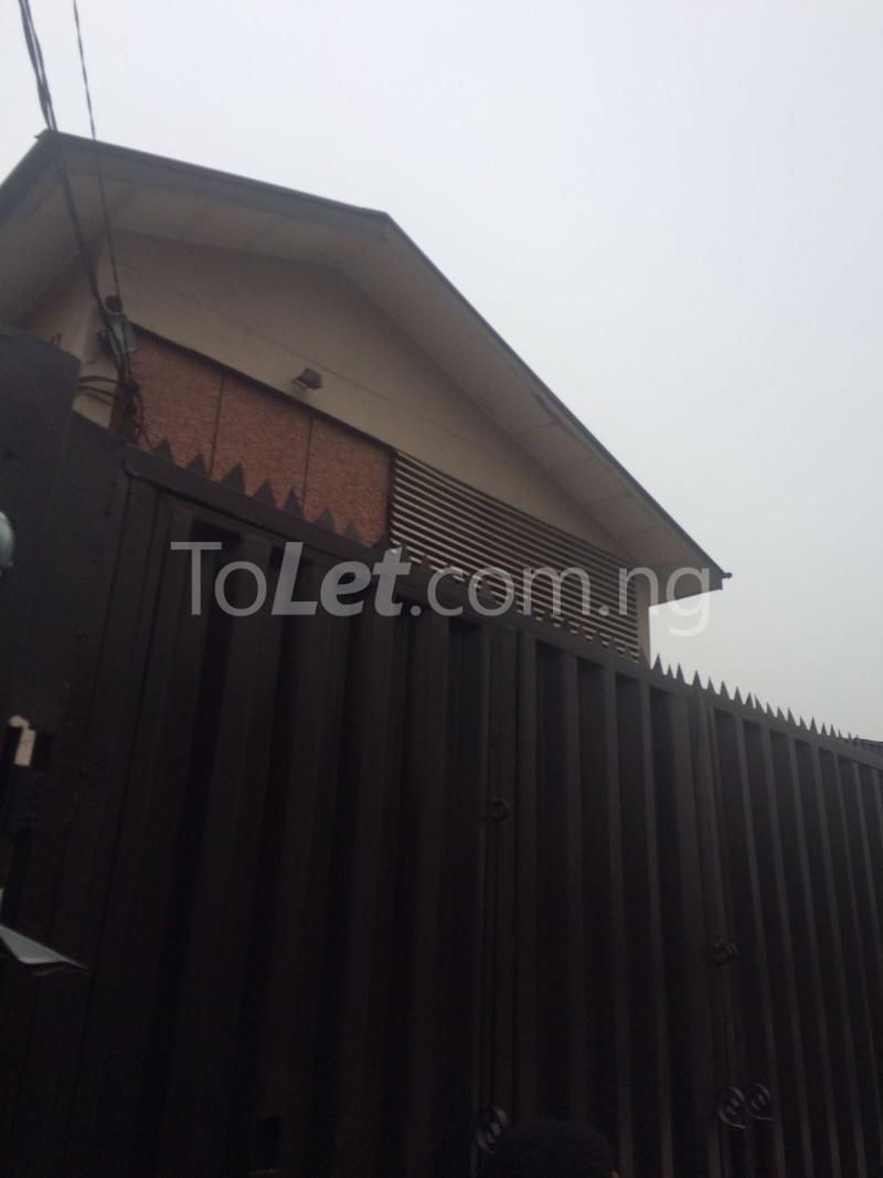 3 bedroom Flat / Apartment for rent Bishop Crowther, Surulere Surulere Lagos