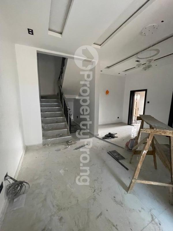 4 bedroom Flat / Apartment for rent  Mende Maryland Lagos - 0